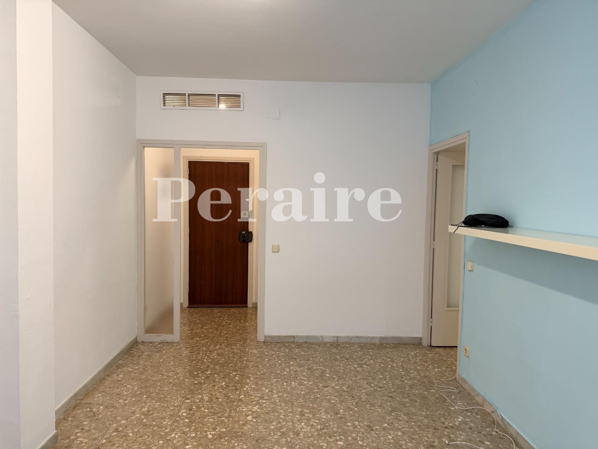 Bedroom of Flat for sale in  Barcelona Capital  with Heating