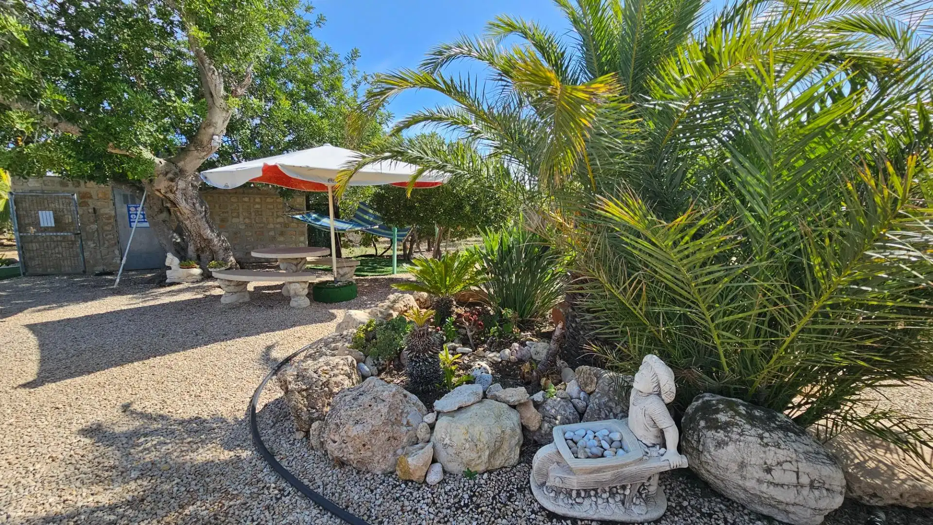 Jardí de Finca rústica en venda en Roques Daurades - L'Estany