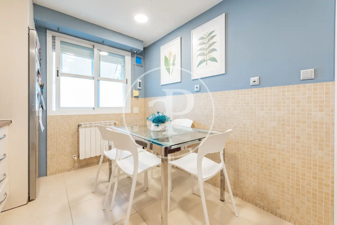 Comedor de Casa adosada en venta en Madrid con Aire acondicionado, Calefacción y Jardín privado