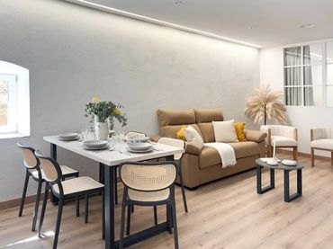 Wohnung mit Balkon zur Miete in Plaza San Antonio 5