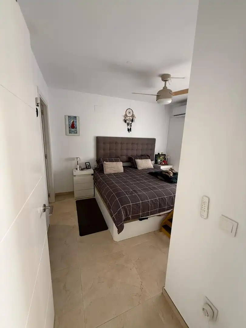 Dormitori de Apartament en venda en Alicante / Alacant amb Aire condicionat i Terrassa