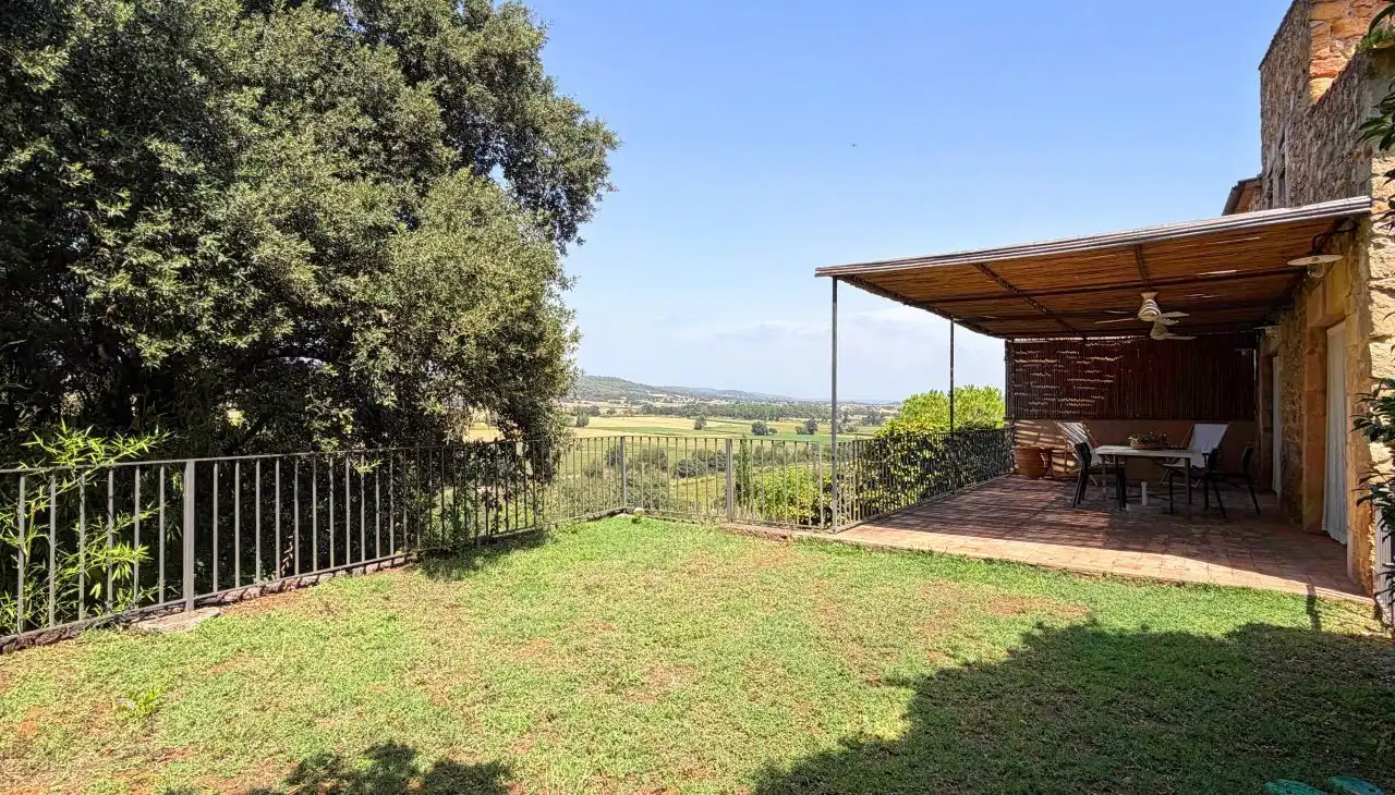 Landhaus mit Garten zum Verkauf in Barri Castell d'Empordà, imagen 3