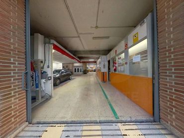 Local comercial en alquiler en Avenida Avinguda de Sant Jordi 18 18