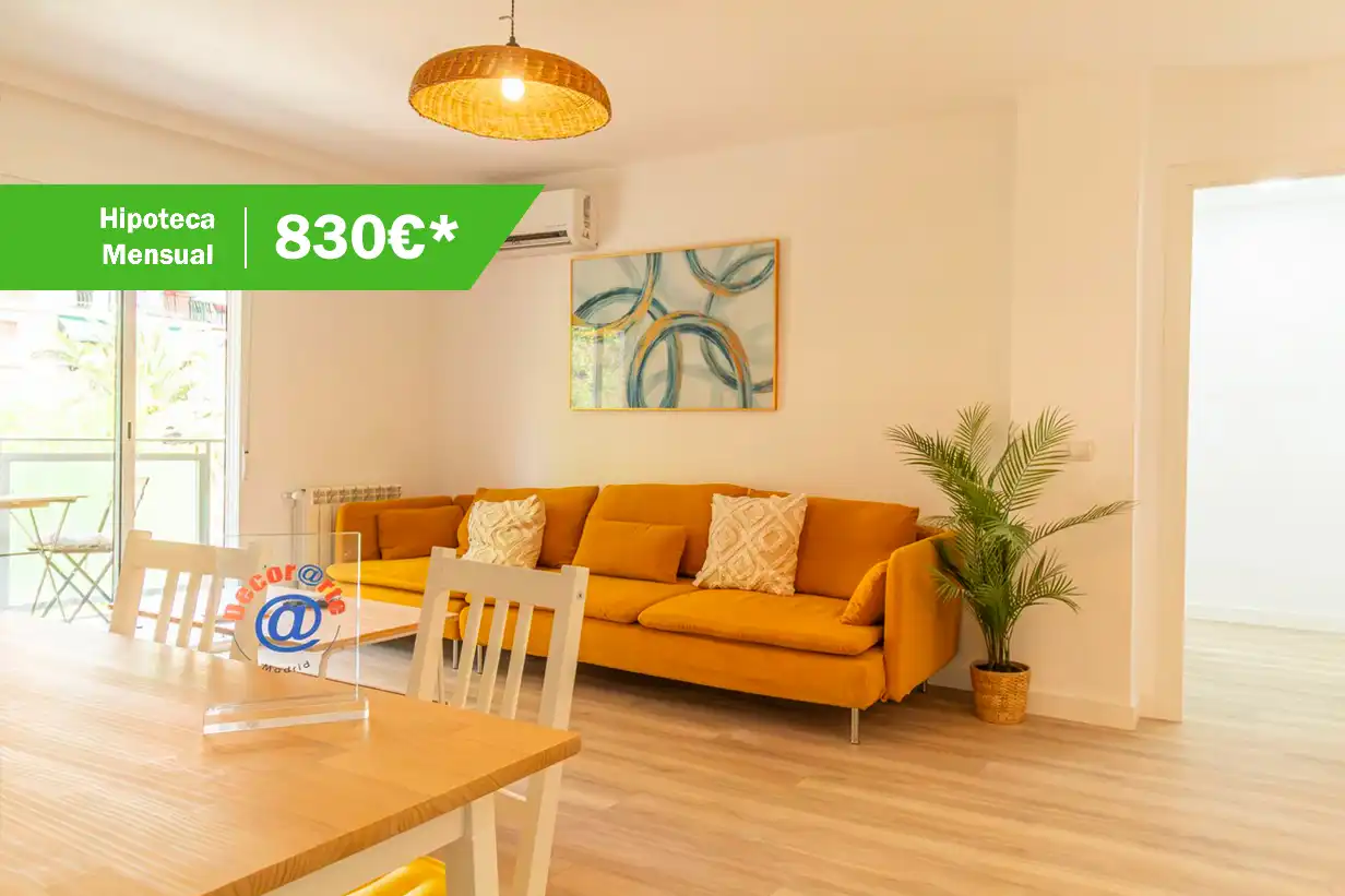 Living room of Flat for sale in Madrid  with Air Conditioner, Heating and Terrace