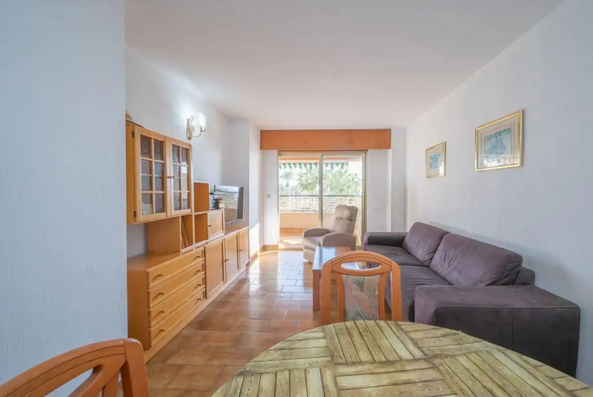 Sala de estar de Piso en venta en El Campello con Calefacción, Jardín privado y Terraza