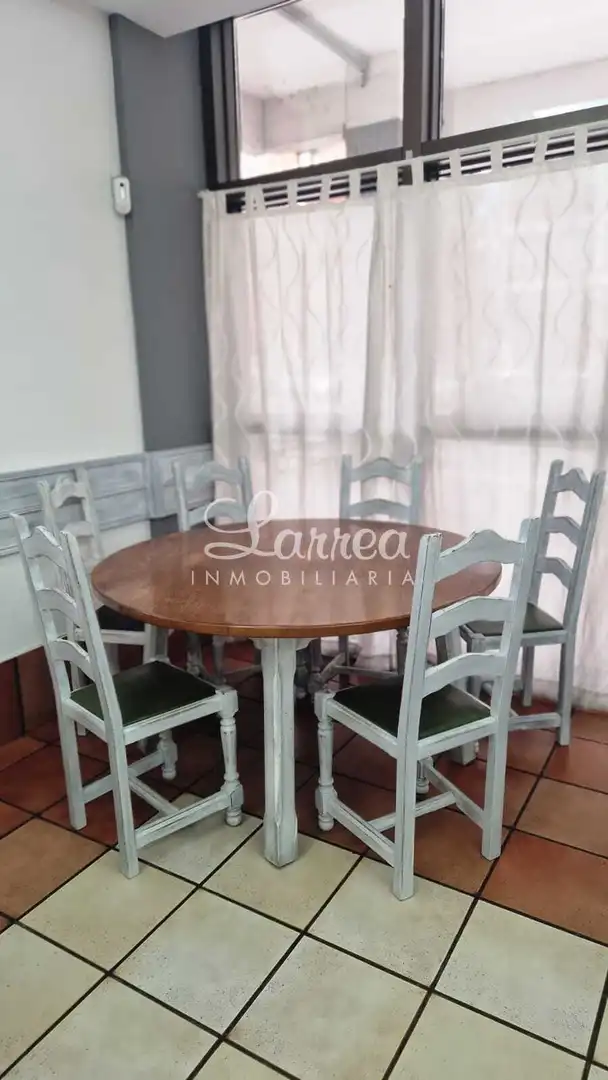 Comedor de Local en venta en Amorebieta-Etxano con Amueblado