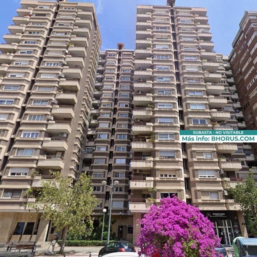 Exterior view of Flat for sale in  Valencia Capital  with Private garden