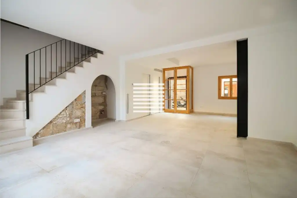 Einfamilien-Reihenhaus zum Verkauf in Pollença mit Klimaanlage, Terrasse und Schwimmbad