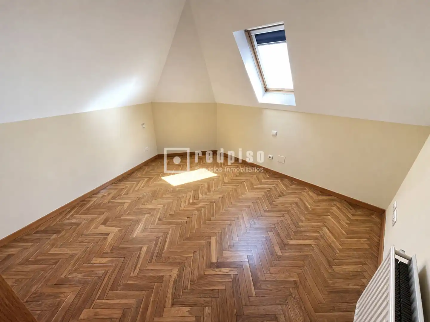 Habitación de Ático en venta en Madrid con Aire acondicionado, Calefacción y Parquet