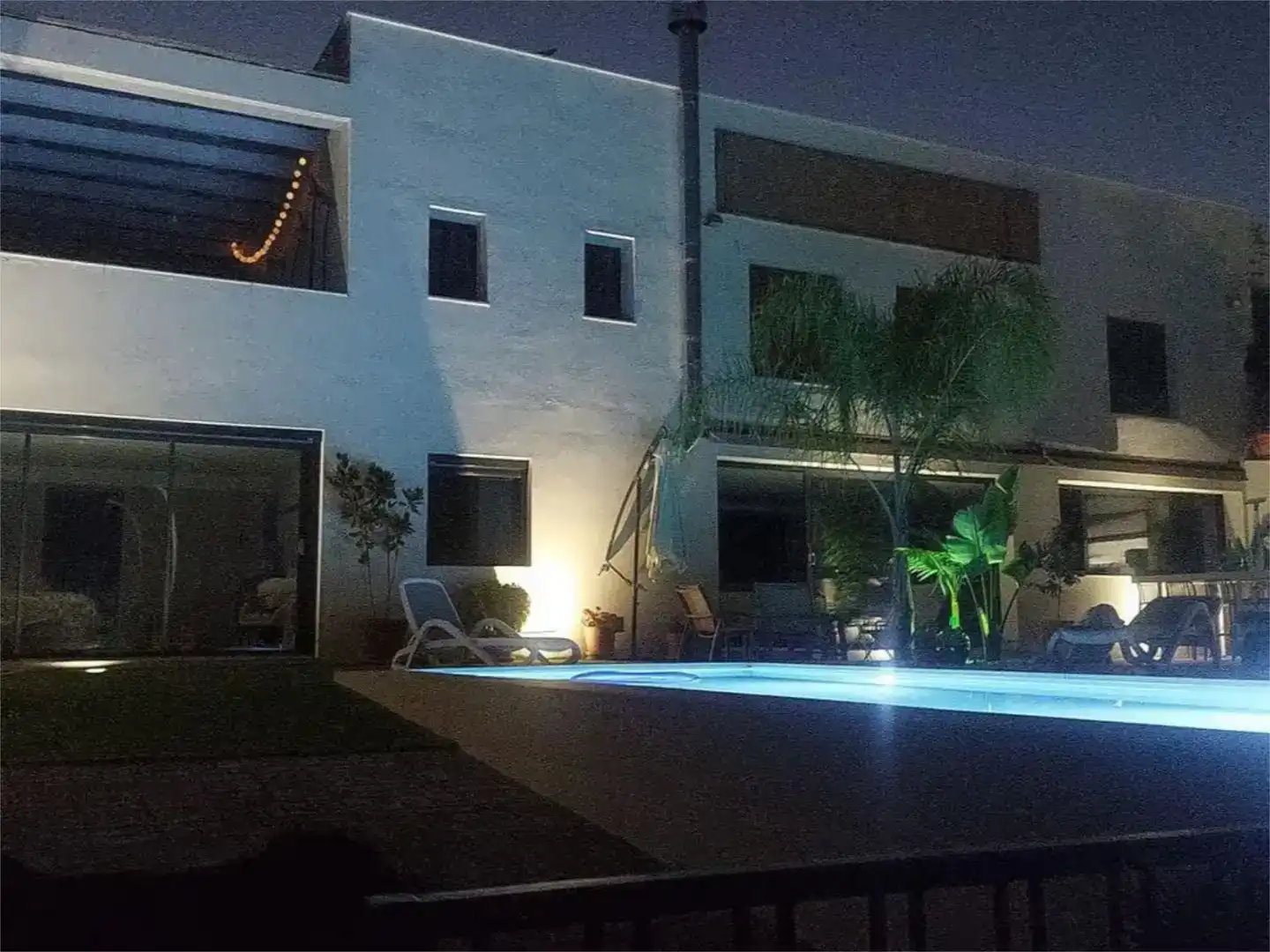 Piscina de Casa adosada de lloguer en Íllora amb Aire condicionat, Piscina i Balcó
