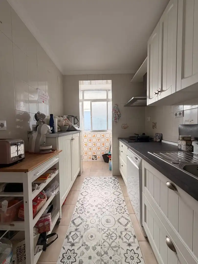 Kitchen of Flat for sale in Sevilla  with Air Conditioner and Terrace