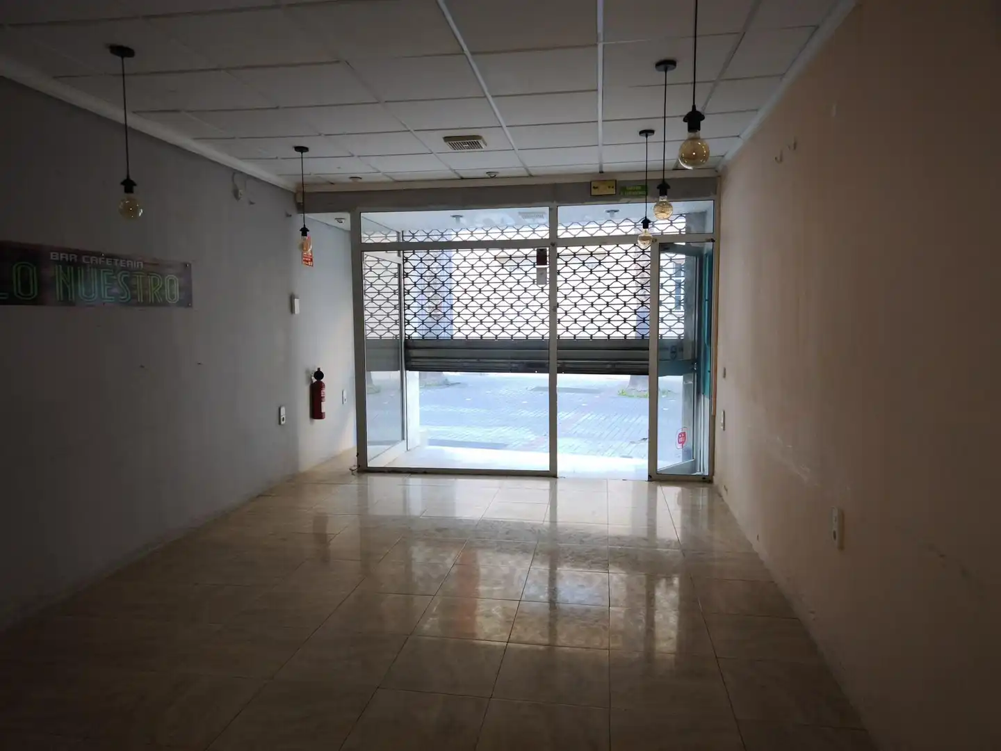 Local comercial en venda a Zona Hospital, imagen 6