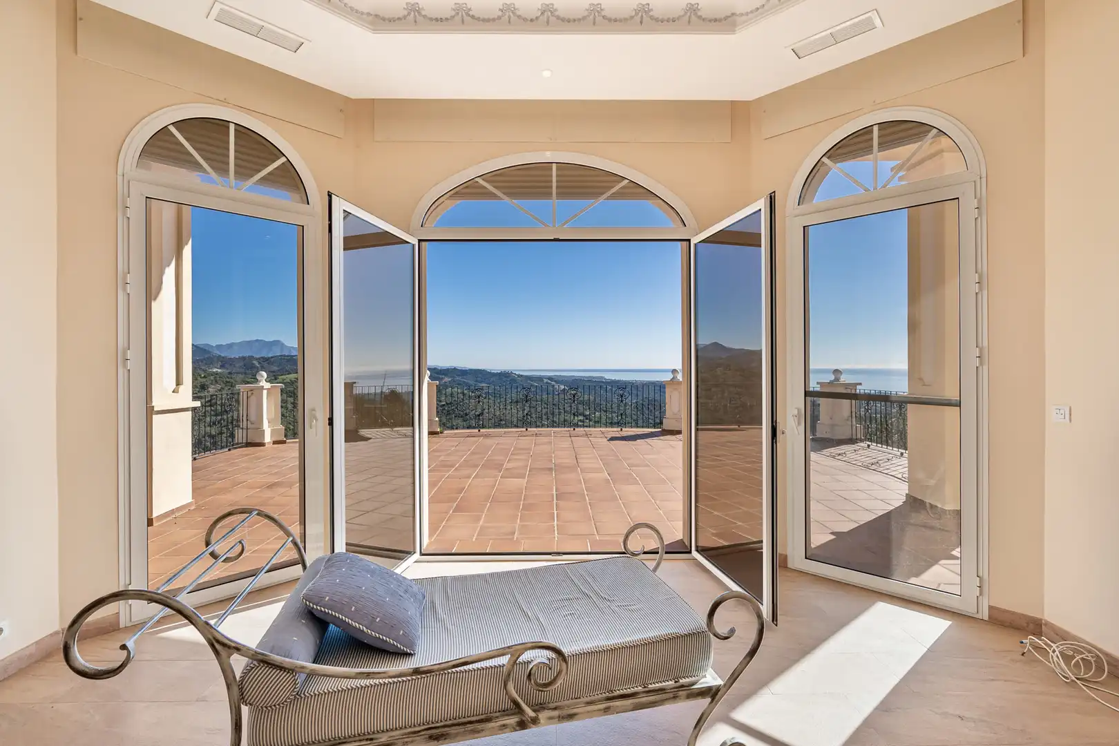 Terraza de Casa o chalet en venta en Estepona con Aire acondicionado, Terraza y Amueblado