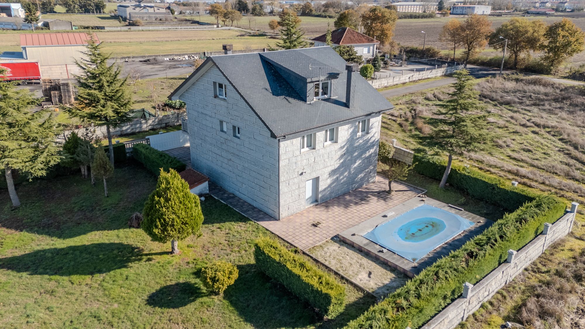 Vista exterior de Casa o chalet en venta en Xinzo de Limia con Piscina y Amueblado