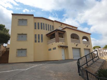 Vista exterior de Casa o xalet en venda en Ador amb Calefacció, Jardí privat i Terrassa