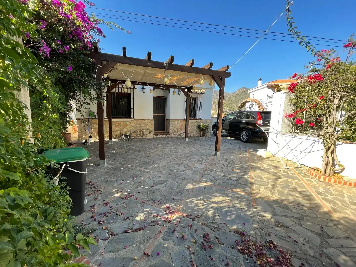 Exterior view of Flat for rent in Los Guájares, Granada