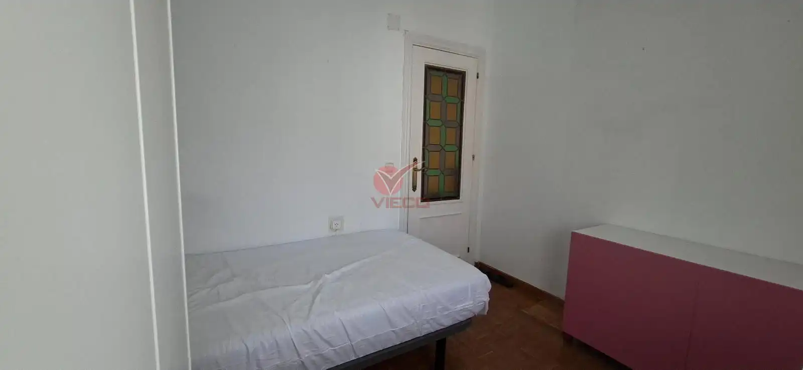Schlafzimmer von Wohnung zur Miete in Cuenca mit Heizung und Möbliert