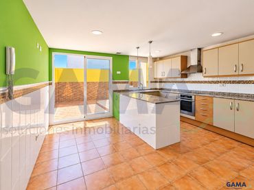Adosado en venta en Favara