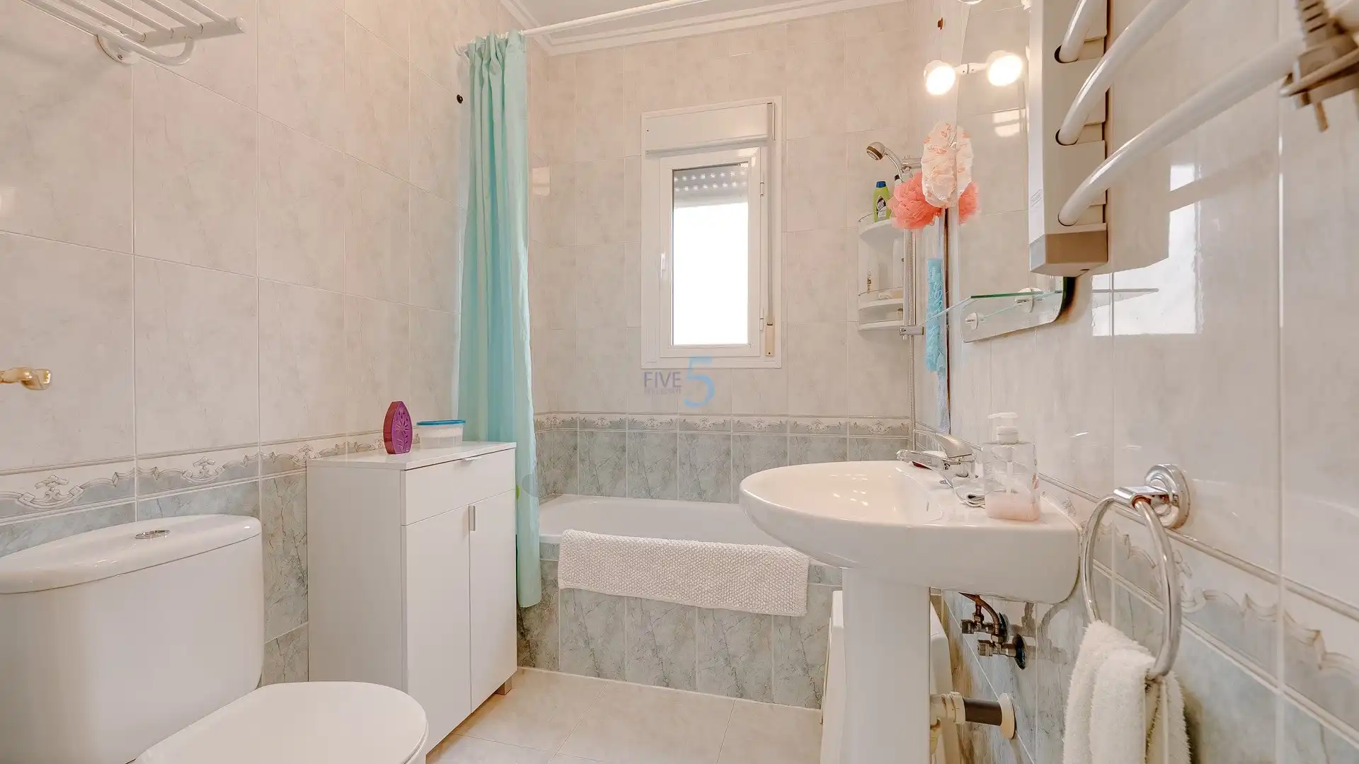 Bany de Casa o xalet en venda en Rojales amb Aire condicionat, Terrassa i Traster