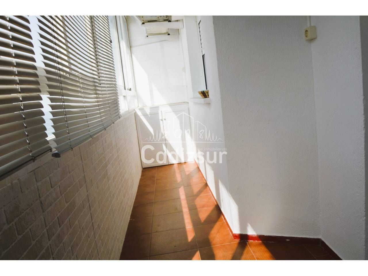 Piso de alquiler en Puntales - Zona Franca