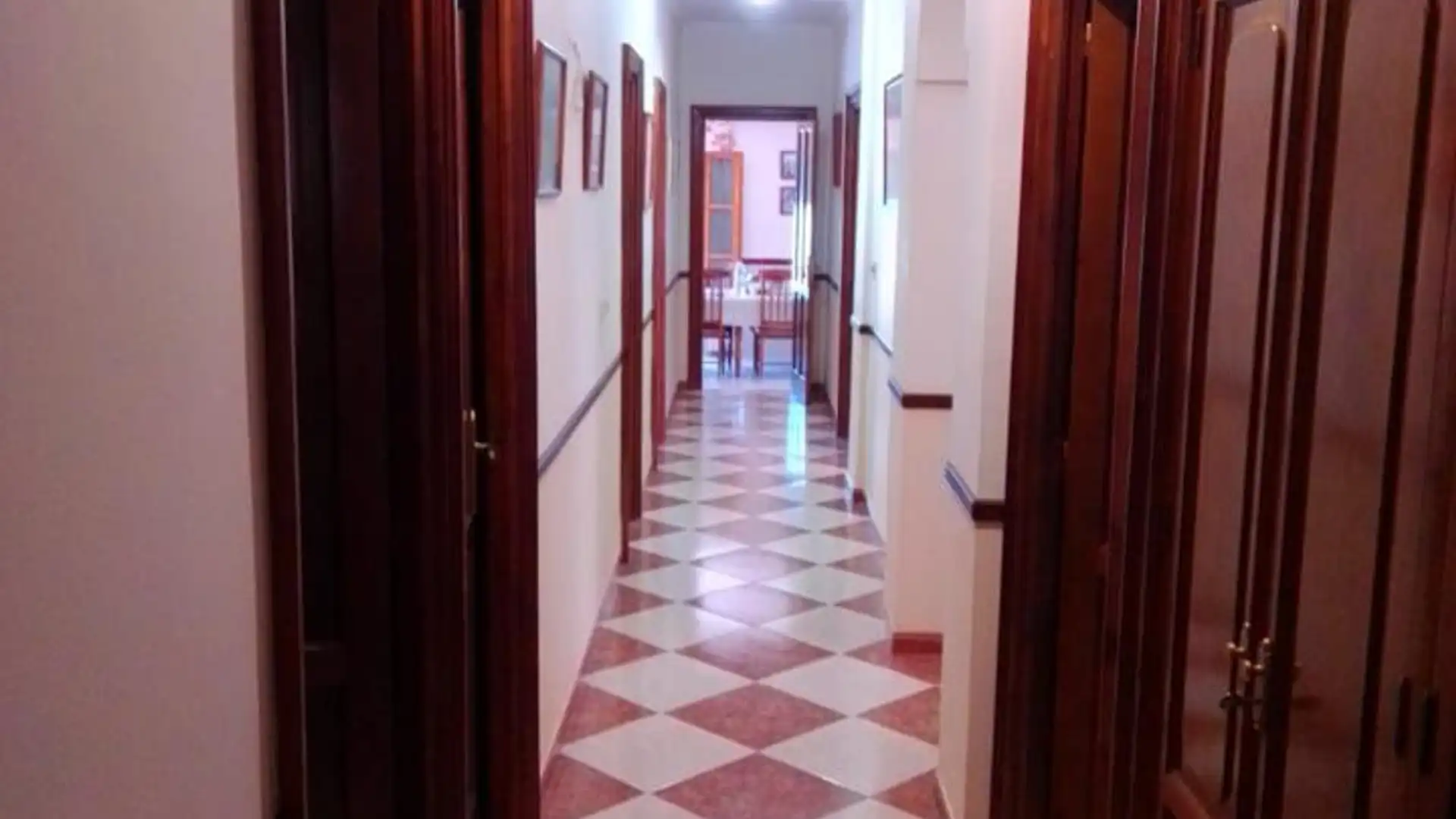 Casa o chalet en venta en Lucena con Terraza, Trastero y Piscina