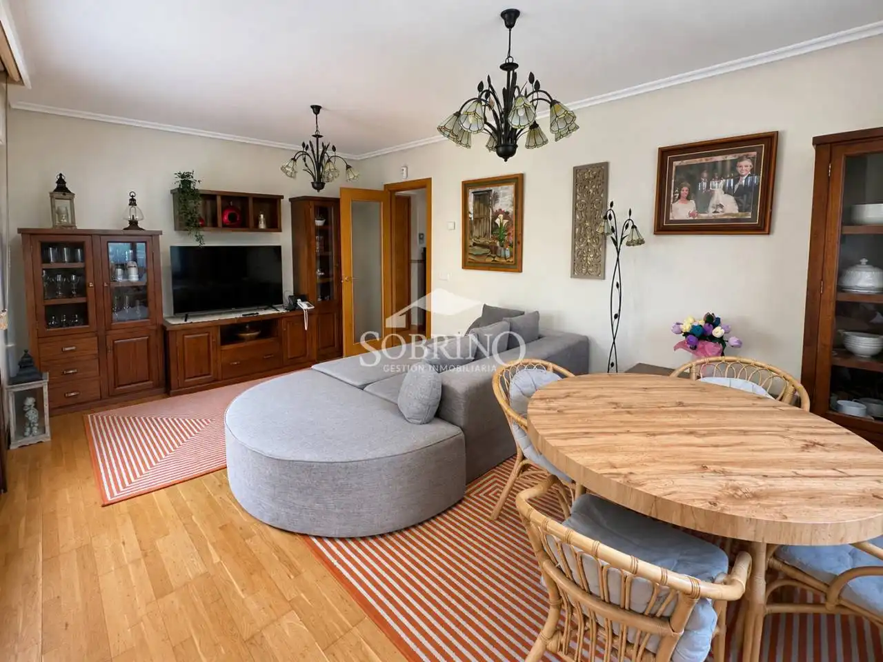 Wohnzimmer von Wohnung zum Verkauf in Llanes mit Parkett und Terrasse