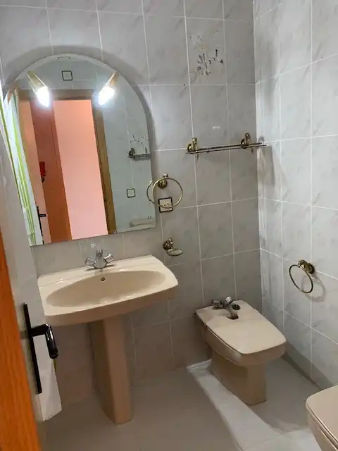 Apartament amb ascensor de lloguer a Avinguda de Pau Béjar, imagen 9