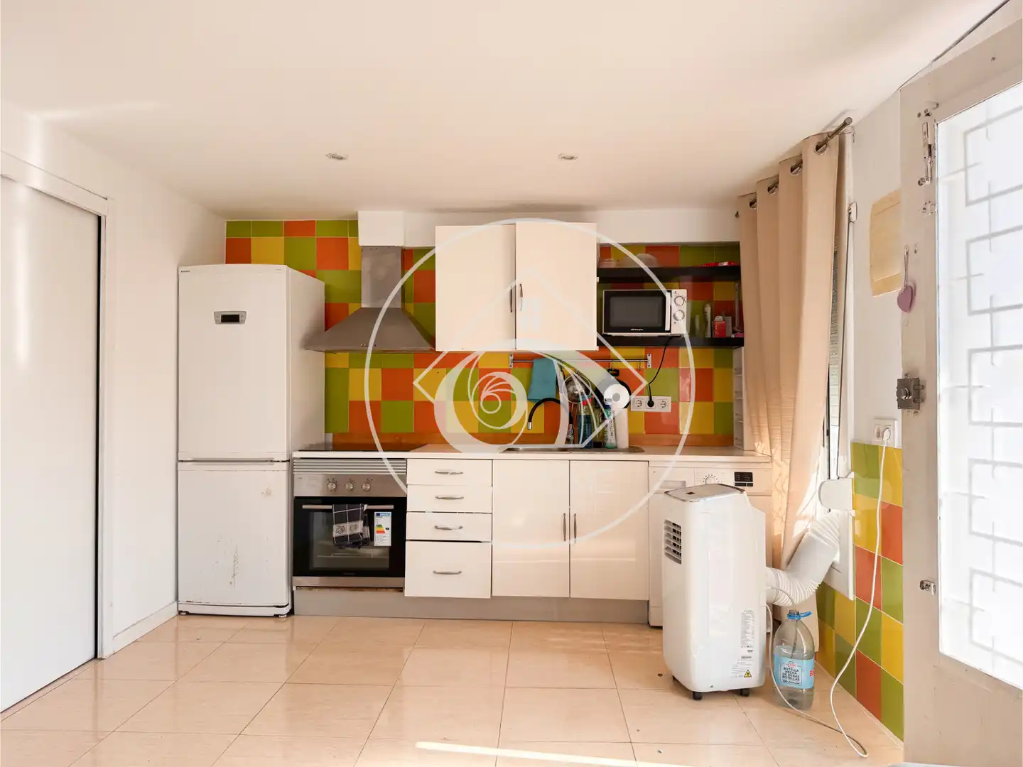 Cocina de Estudio en venta en Sitges con Amueblado, Horno y Microondas