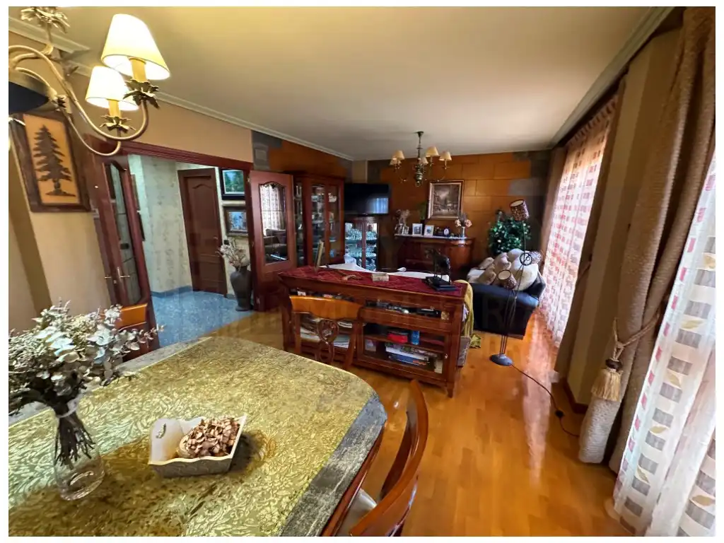 Casa a schiera con terrazza in vendita a Lardero