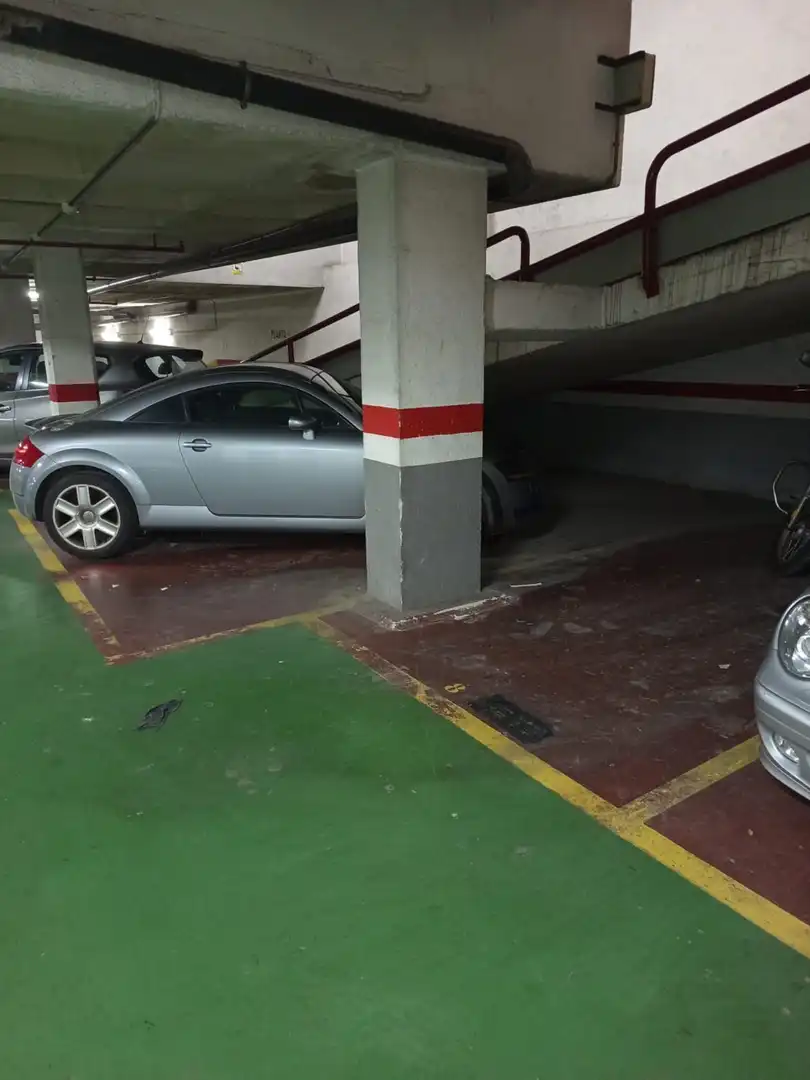 Einzelparkplatz zum Verkauf in Sant Vicenç Dels Horts, imagen 3