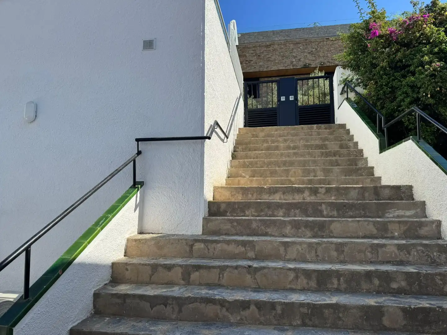 Houses for sale in Carrer Carrer de Pafar Paulus Rubens, 33, Almadrava - Canyelles - Puig-Rom