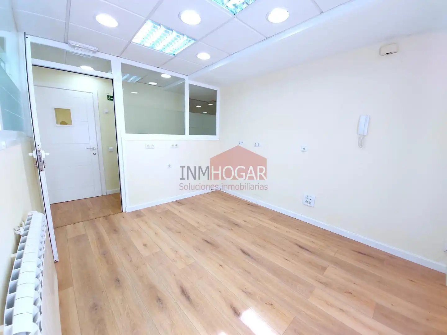 Locale commerciale in vendita a Sur, imagen 17