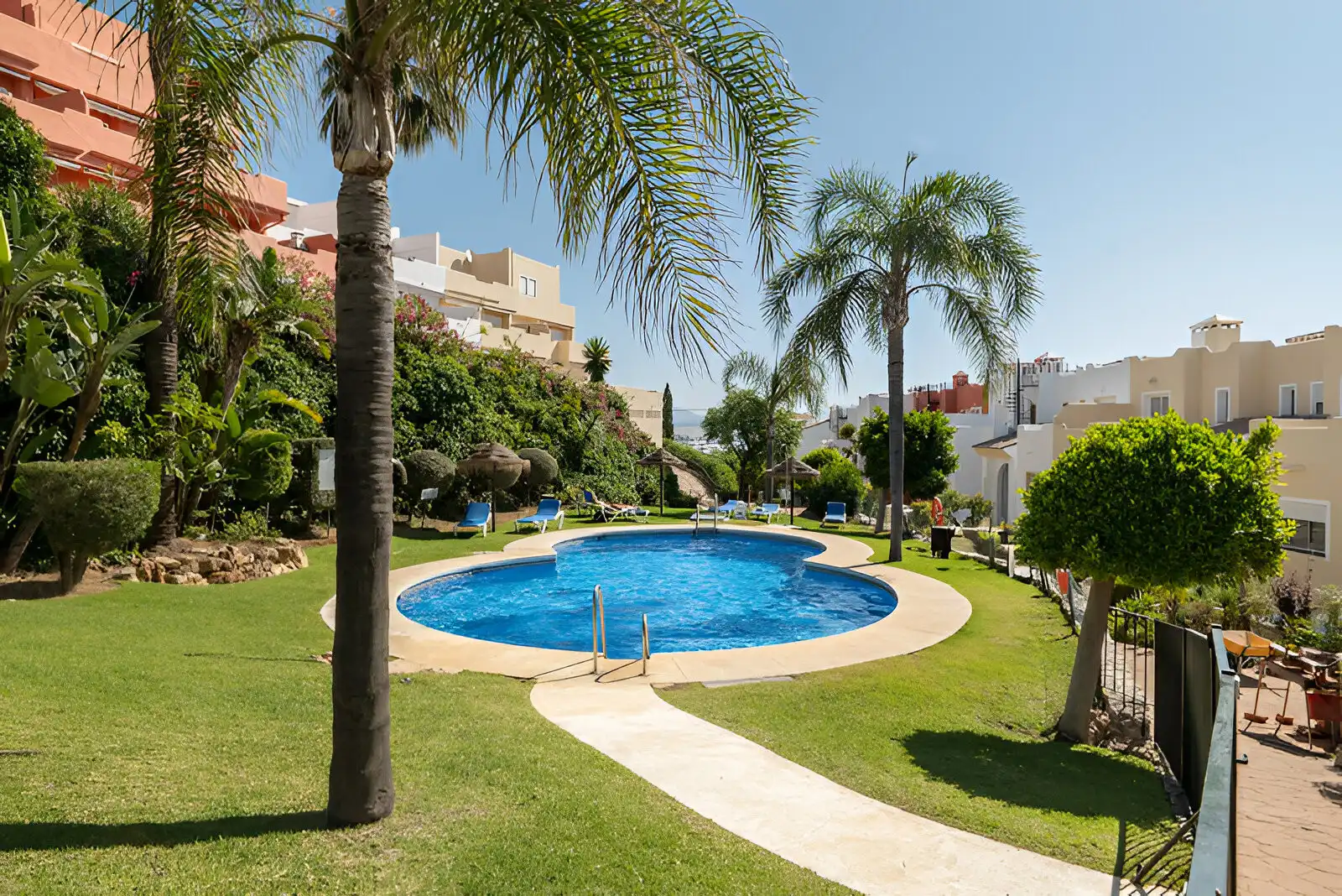 Garden of Detached homes for sale in Casares  with Air Conditioner, Heating and Terrace