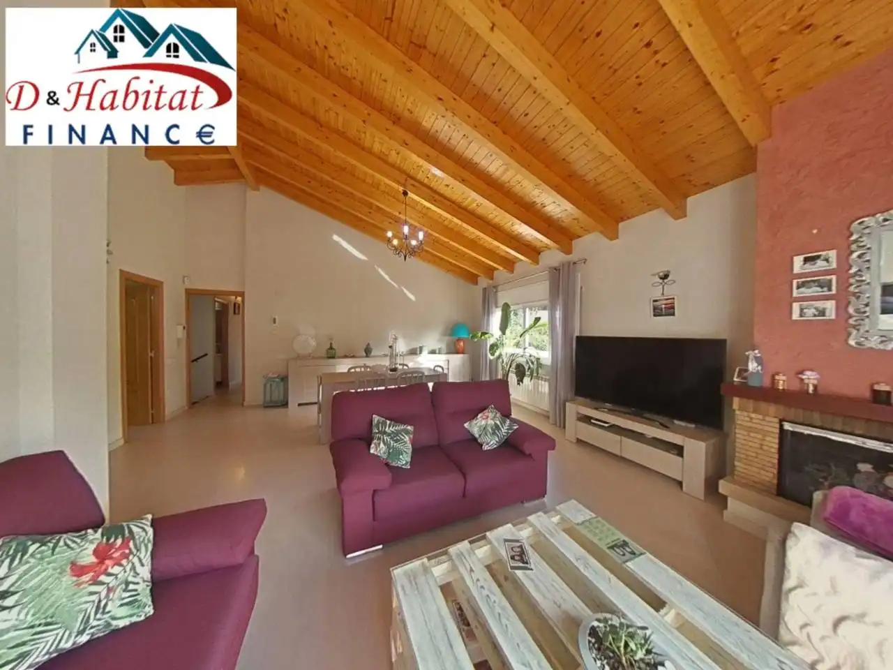 Living room of Houses for sale in Rubí  with Air Conditioner, Heating and Parquet flooring