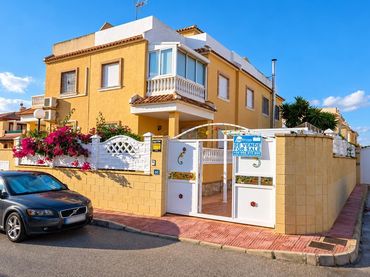Adossat amb jardí en venda a Ciudad Quesada