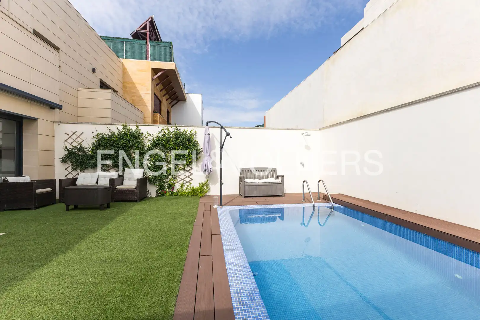 Terrace of Detached homes for rent in Madrid  with Air Conditioner, Heating and Private garden