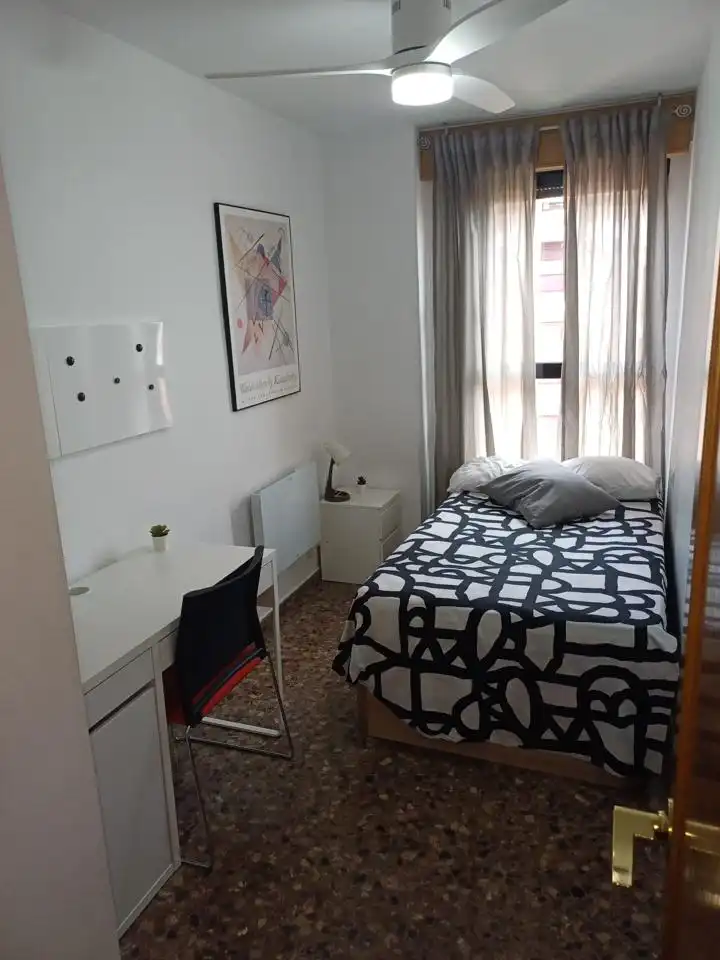 Flat with lift to rent in De L'Actriu Encarna Máñez, imagen 12