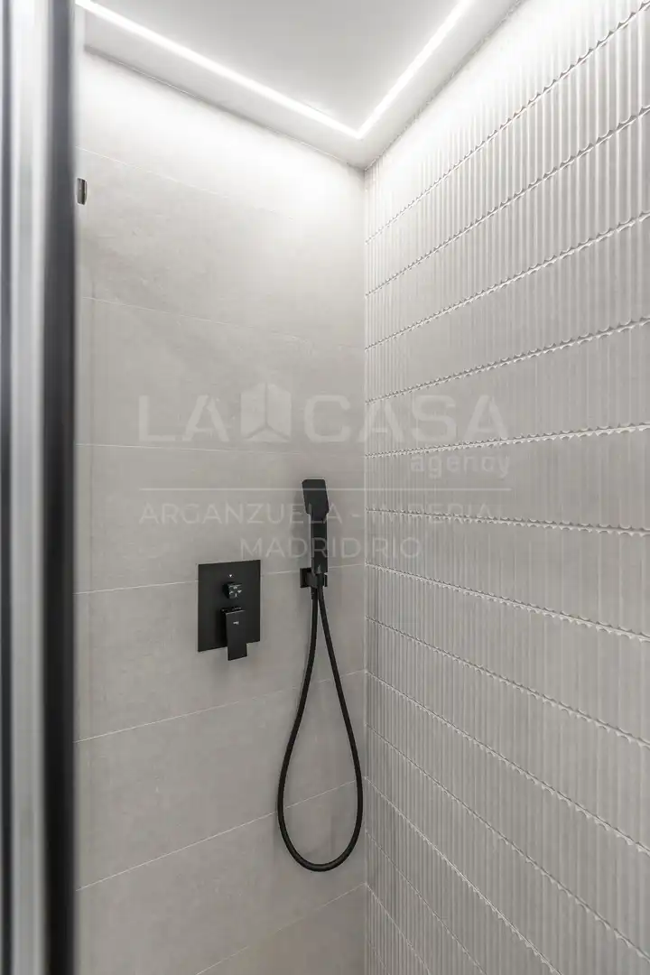 Bany de Dúplex en venda en Ciudad Lineal