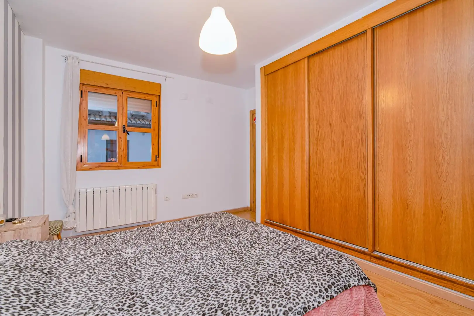 Schlafzimmer von Maisonette zum Verkauf in Granada mit Klimaanlage, Heizung und Möbliert