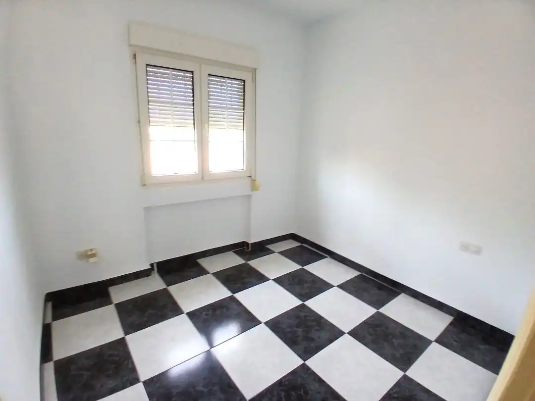 Habitación de Casa o chalet en venta en Polán con Jardín privado