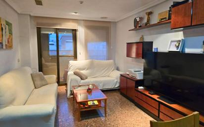 Living room of Flat for sale in Elche / Elx  with Air Conditioner, Storage room and Balcony