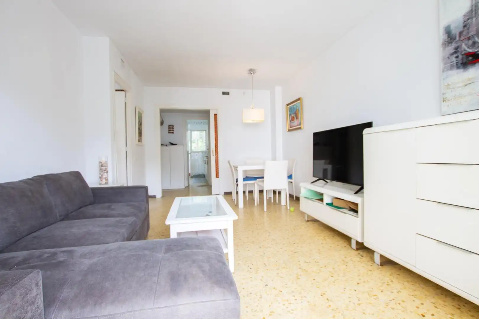Sala d'estar de Pis en venda en Sitges amb Jardí privat, Terrassa i Balcó