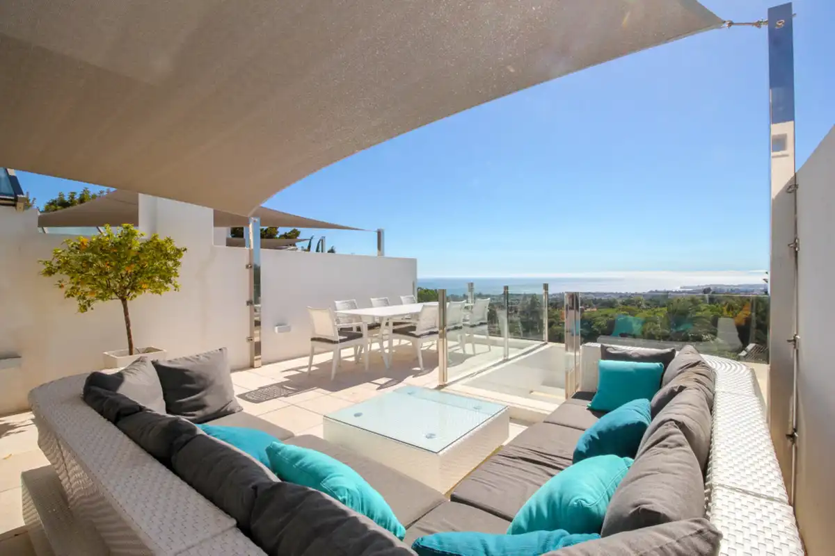 Terrassa de Casa adosada de lloguer en Marbella amb Aire condicionat, Terrassa i Piscina