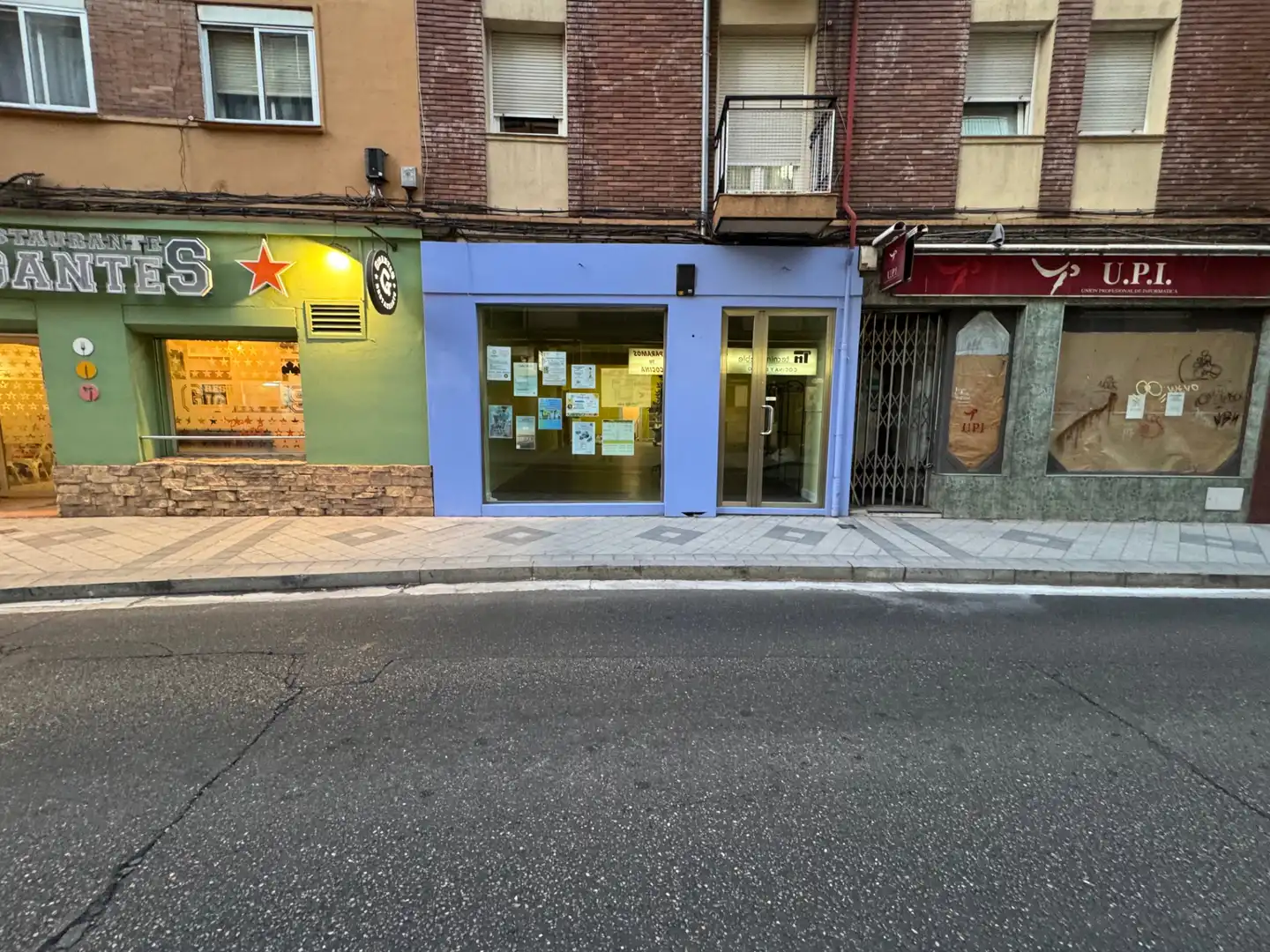 Vista exterior de Local en venta en Valladolid
