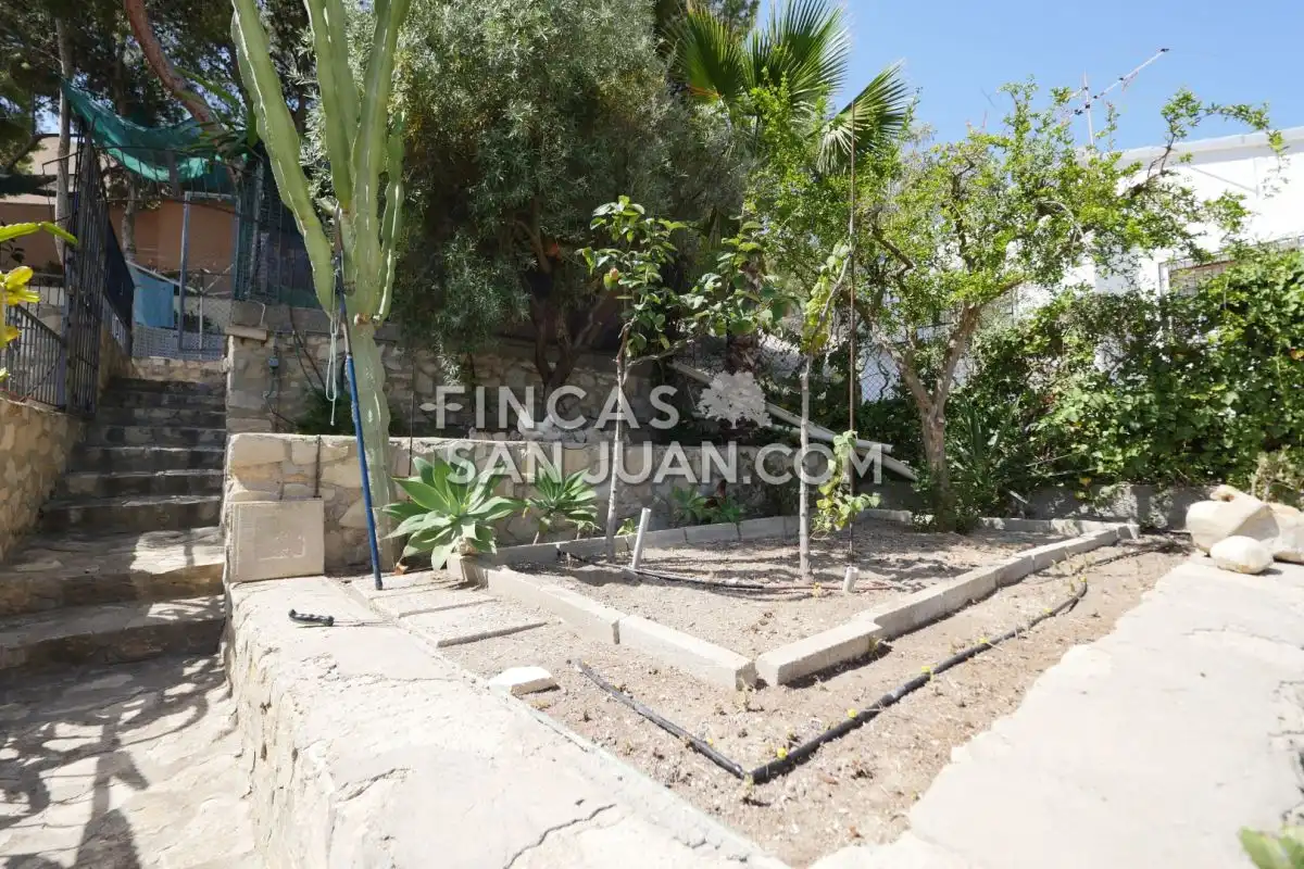 Houses for sale in El Campello  with Air Conditioner, Heating and Private garden