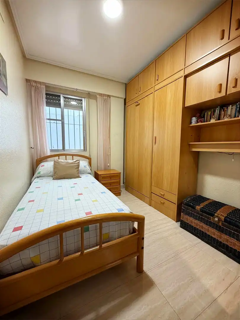 Habitación de Piso en venta en Ausias March