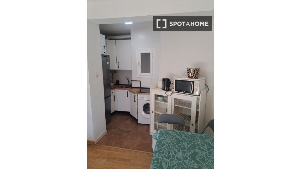 Bedroom of Flat to rent in  Madrid Capital  with Air Conditioner, Heating and Furnished