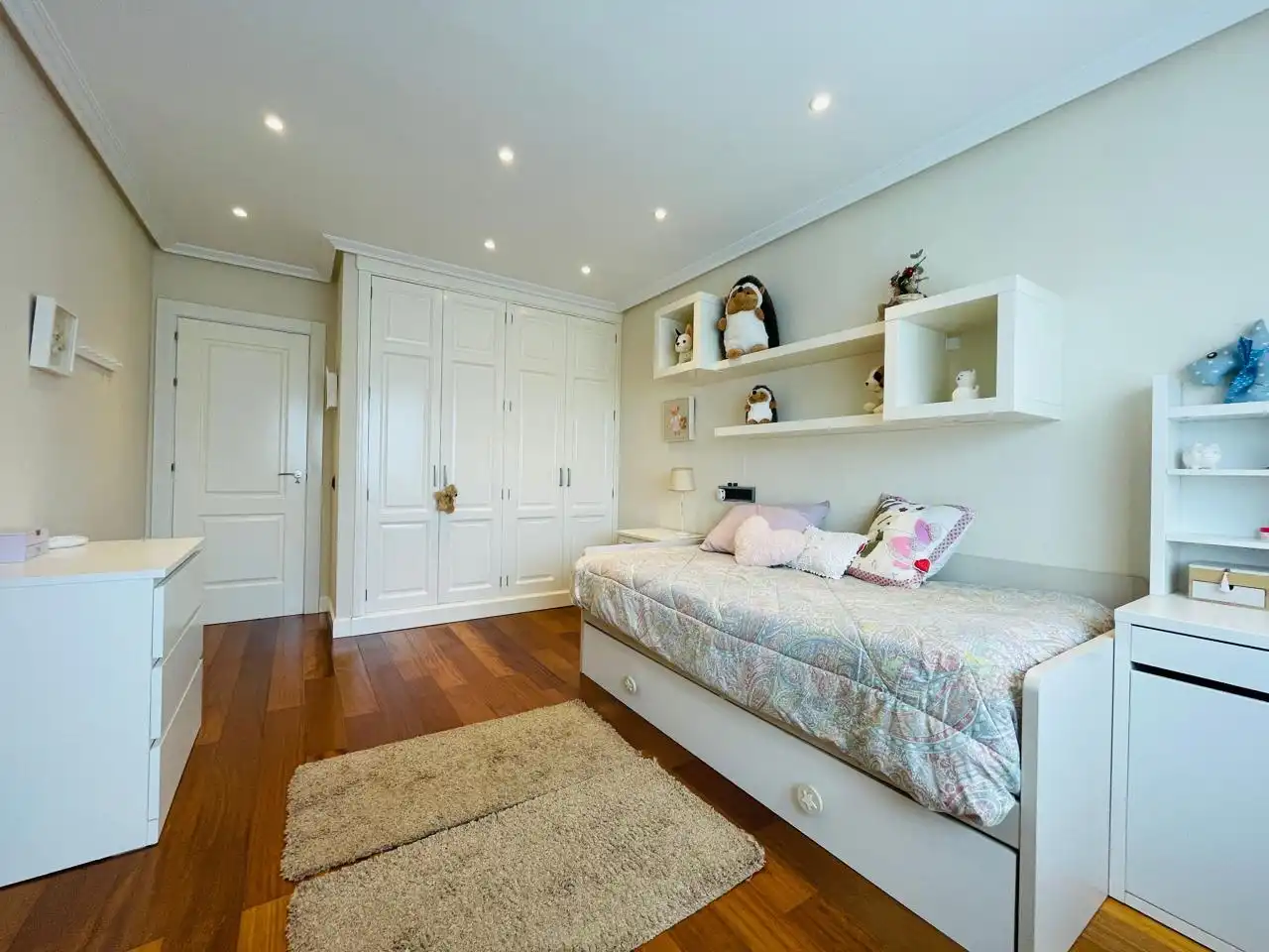 Bedroom of Houses for sale in Las Regueras    with Heating, Private garden and Swimming Pool