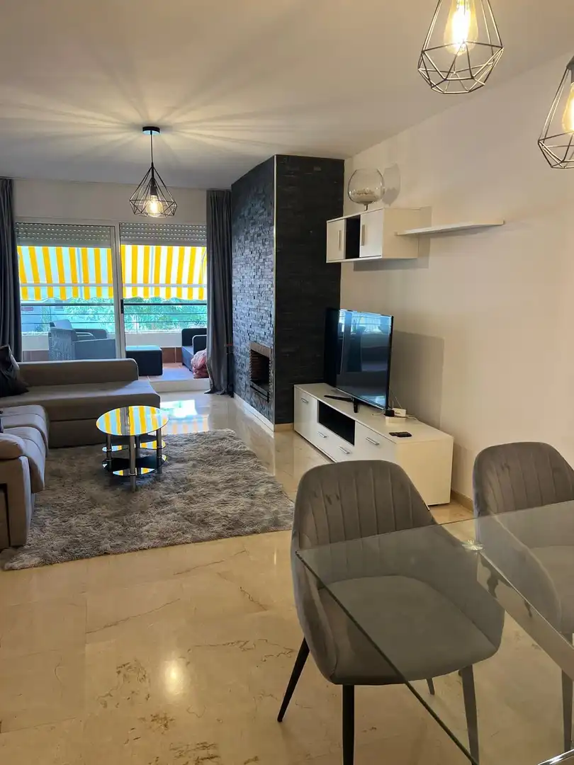 Wohnzimmer von Wohnungen zur Miete in San Pedro de Alcántara