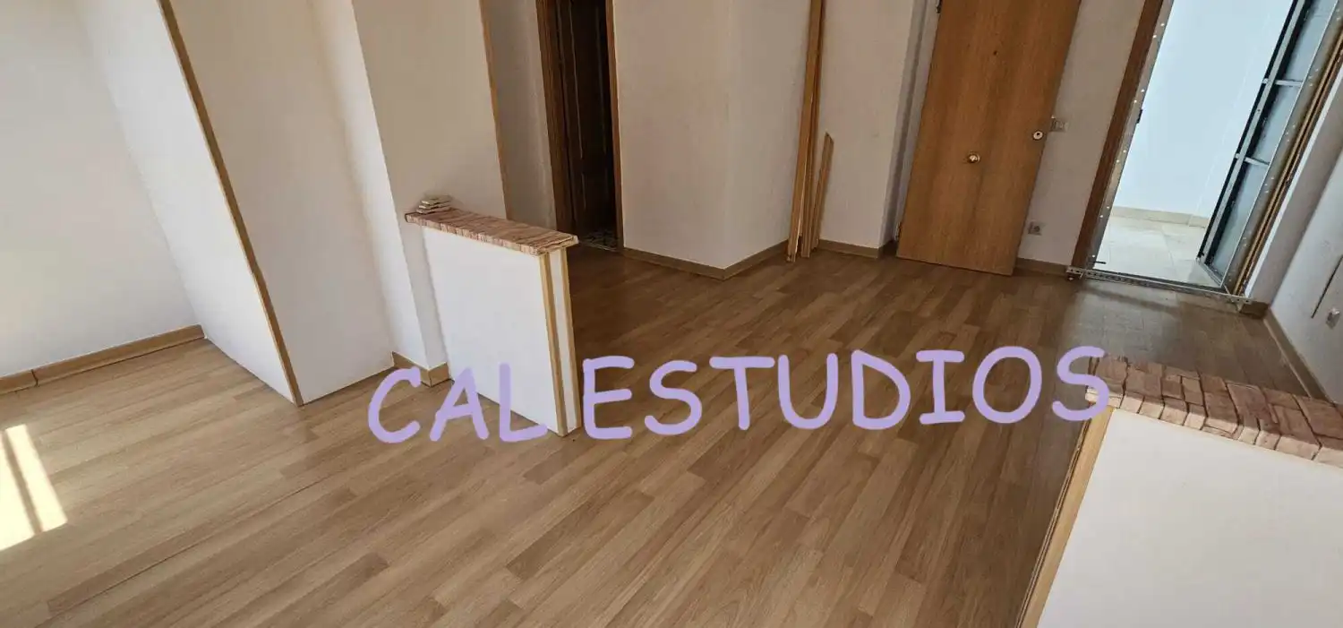 Flat for sale in Torrelaguna  with Air Conditioner and Storage room